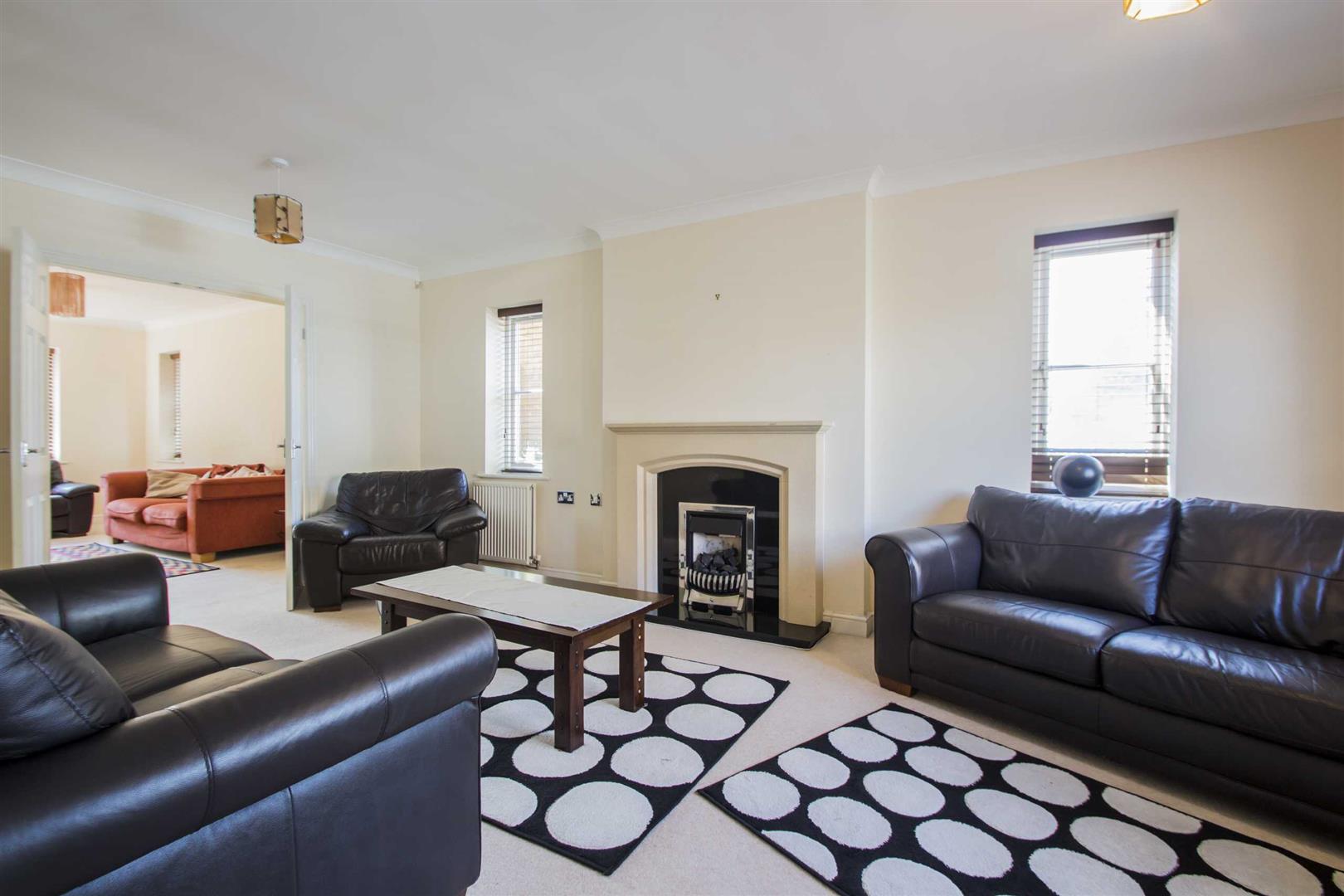 Earlshall Place, Westcroft, Milton Keynes